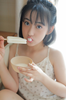 烛台背后